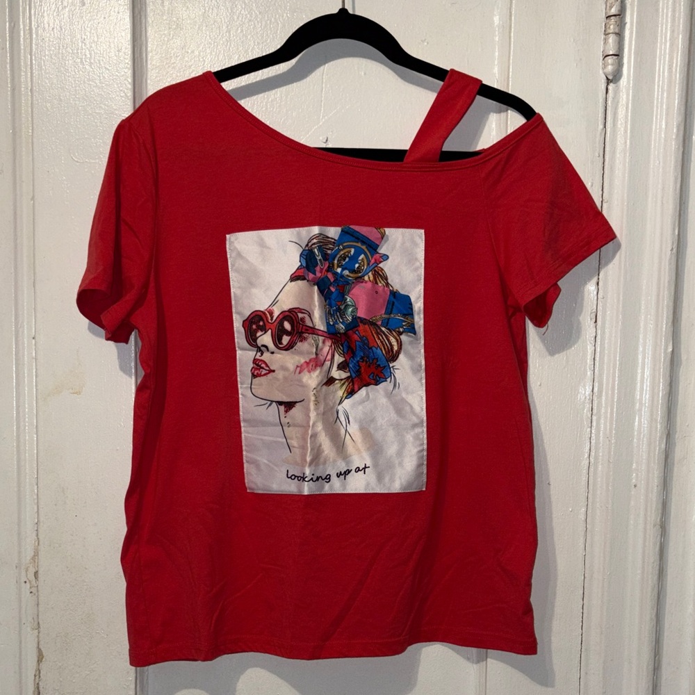 SHEIN Red Graphic Short Sleeve Tee